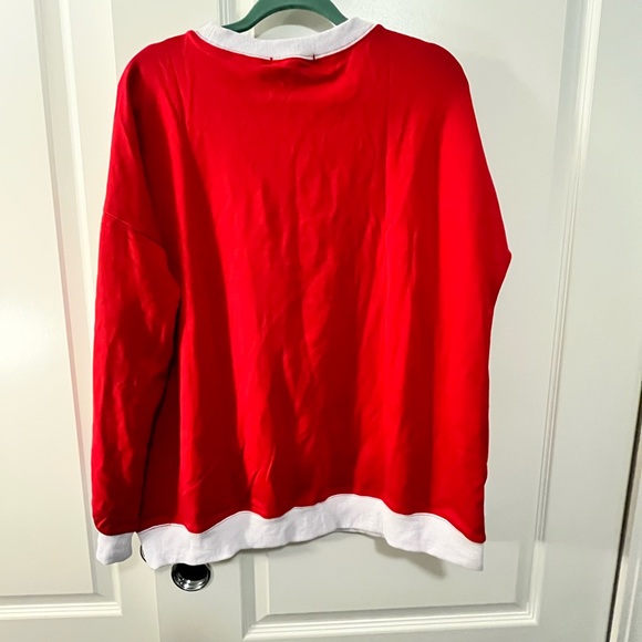 𝓒𝓛𝓪𝓼𝓼𝓲𝓒 𝓡𝓮𝓭 𝓦𝓸𝓶𝓮𝓷'𝓼 𝓒𝓻𝓮𝔀 𝓝𝓮𝓒𝓴 𝓼𝔀𝓮𝓪𝓣𝓮𝓻 - Picture 3 of 4